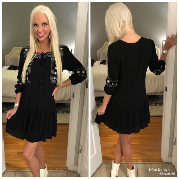 SALE!!❤️LAST 1! Black Embroidery  Tie Front Dress - Picture 4 of 5